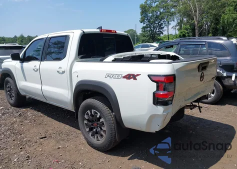 2024 Nissan Frontier Pro-4X 4X4 z USA, uszkodzony, nr VIN 1N6ED1EKXRN663924